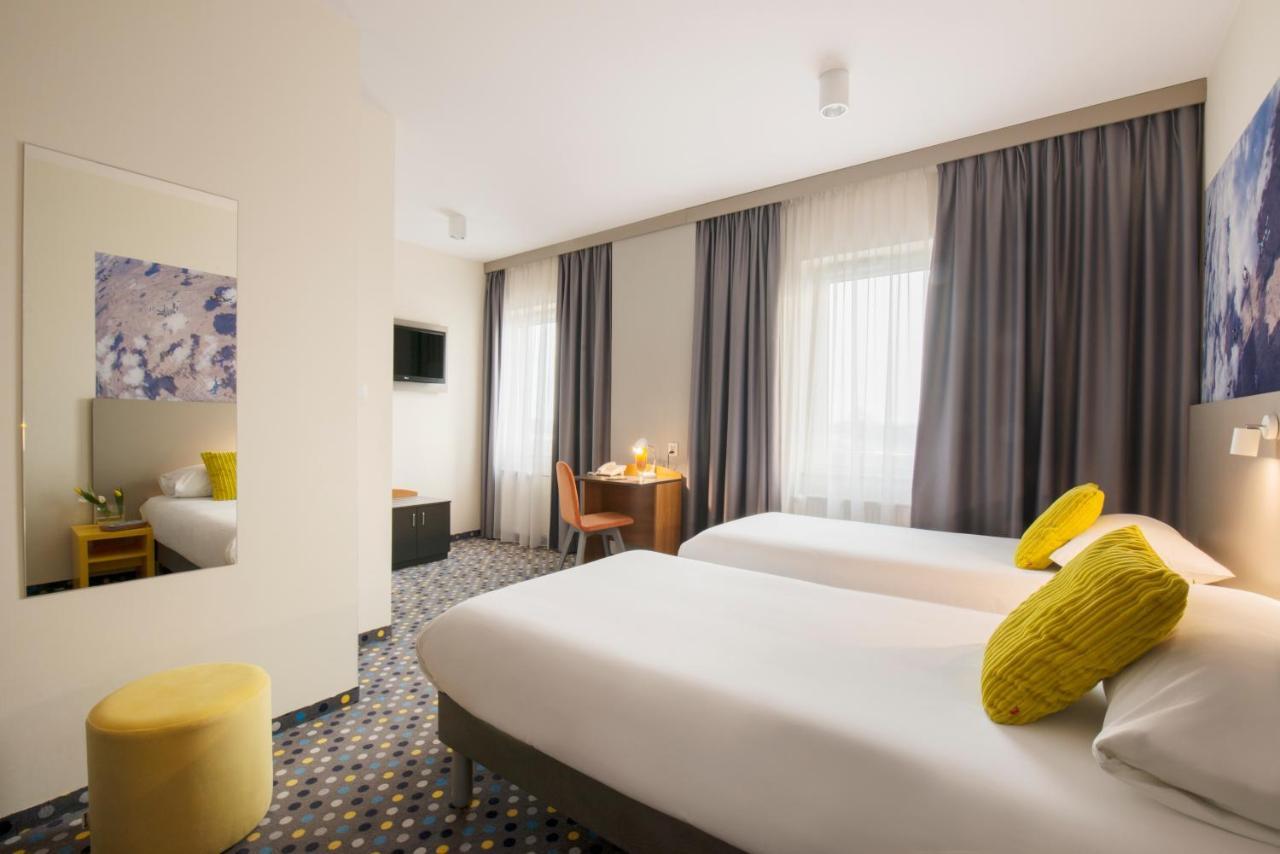 Ibis Styles Warszawa West Hotel Mory Eksteriør billede